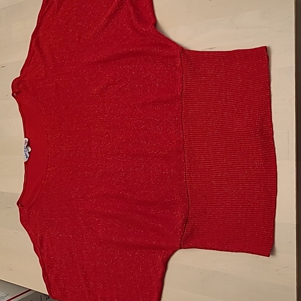 LIKE NEW VTG Nicolette Red Glittery Short Sleeved Fitted Waist Sweater - Picture 3 of 13